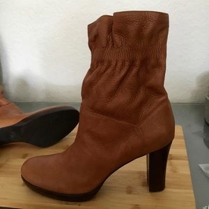 Staccato tan scrunch ankle boots